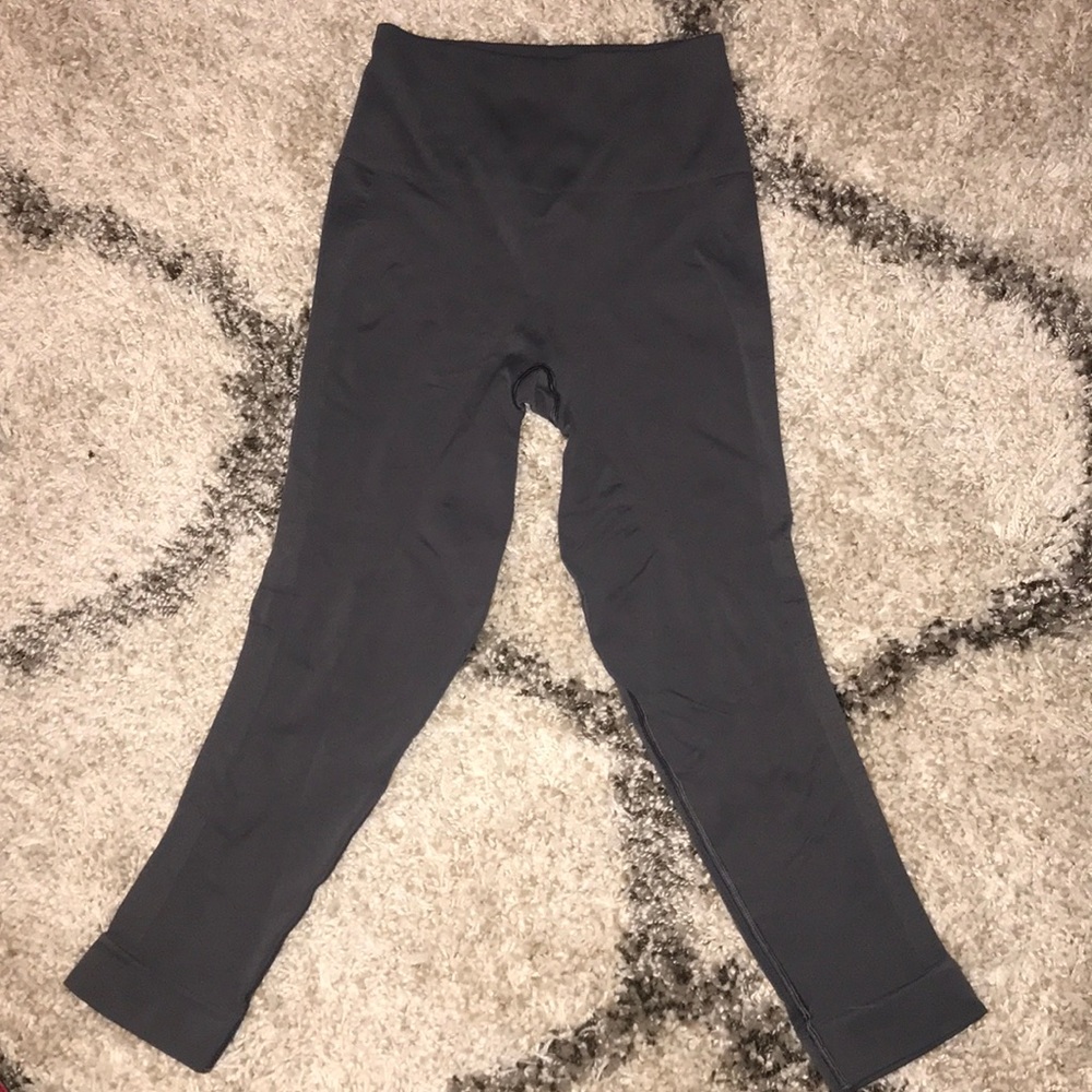 Lululemon Zone In Crop